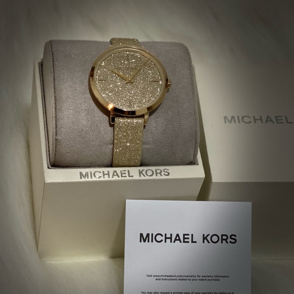 IN BOX MICHEAL KORS Golden Glitter Sparkly Watch ✨ - Picture 2 of 6